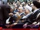عکس/ خنده رضایت هاشمی رفسنجانی از دستبوسی مجری تلویزیون
